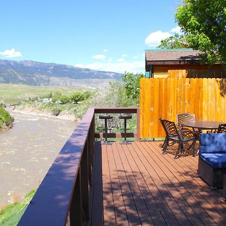 Yellowstone Treasure Guesthouses On The River Gardiner Kültér fotó