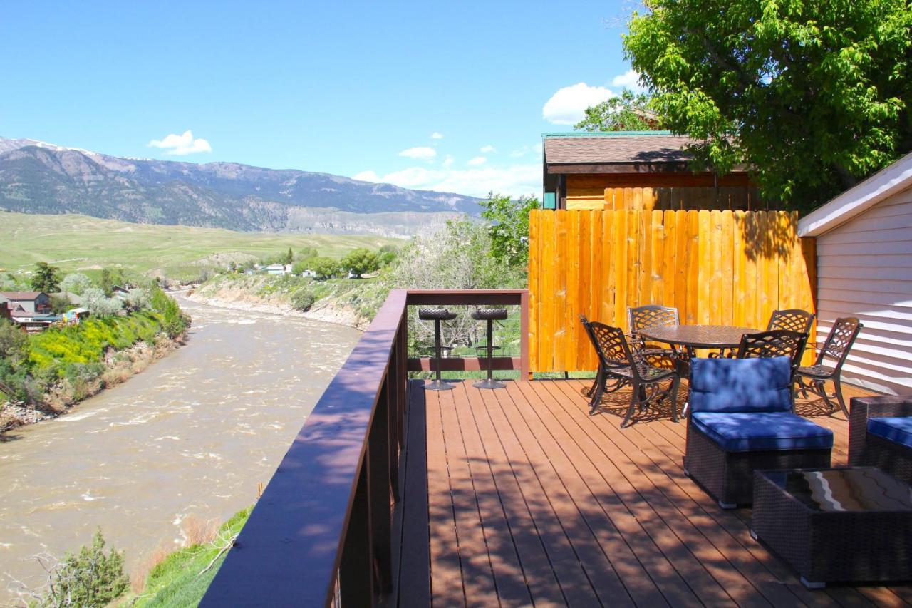 Yellowstone Treasure Guesthouses On The River Gardiner Kültér fotó