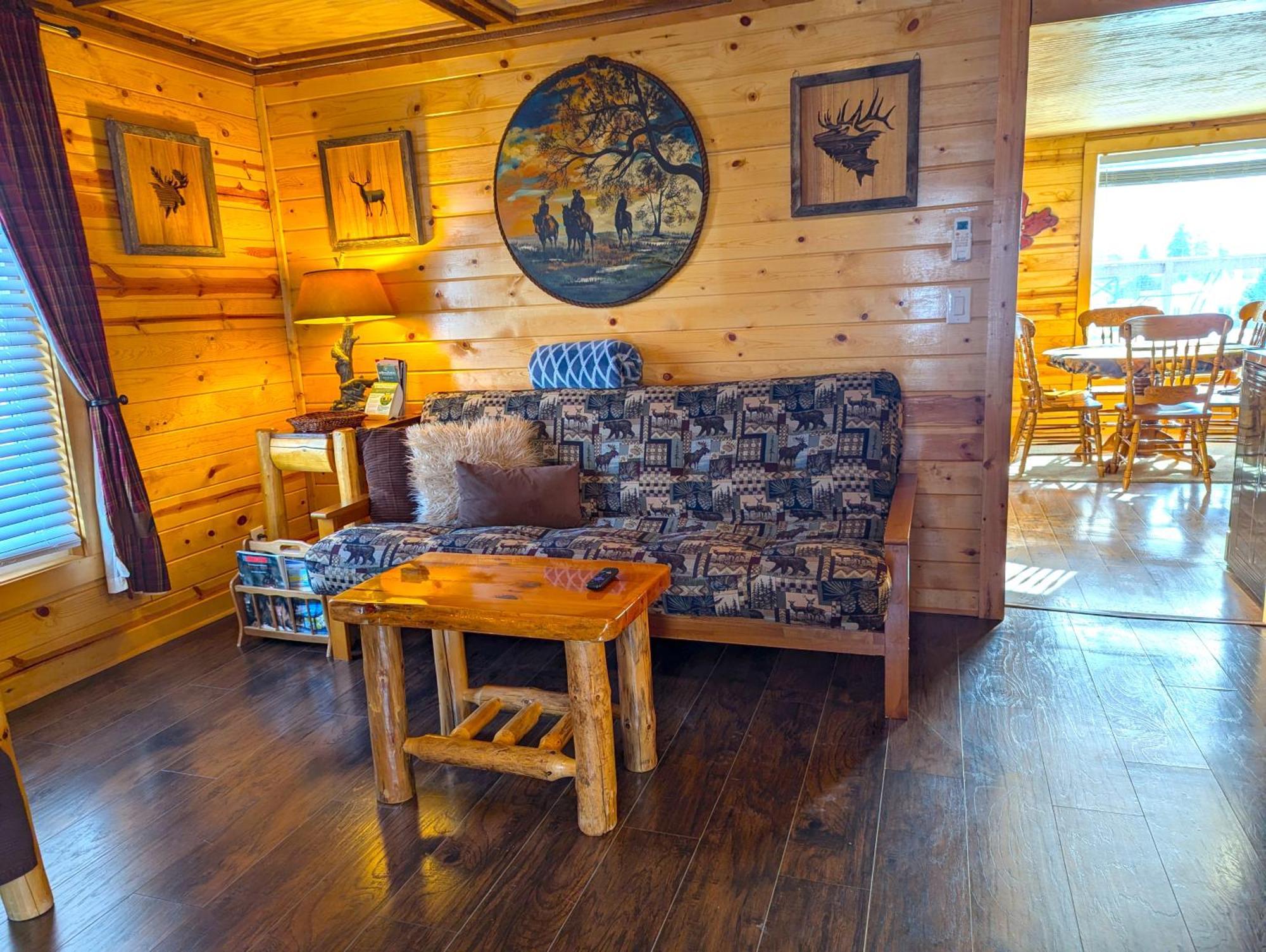 Yellowstone Treasure Guesthouses On The River Gardiner Kültér fotó