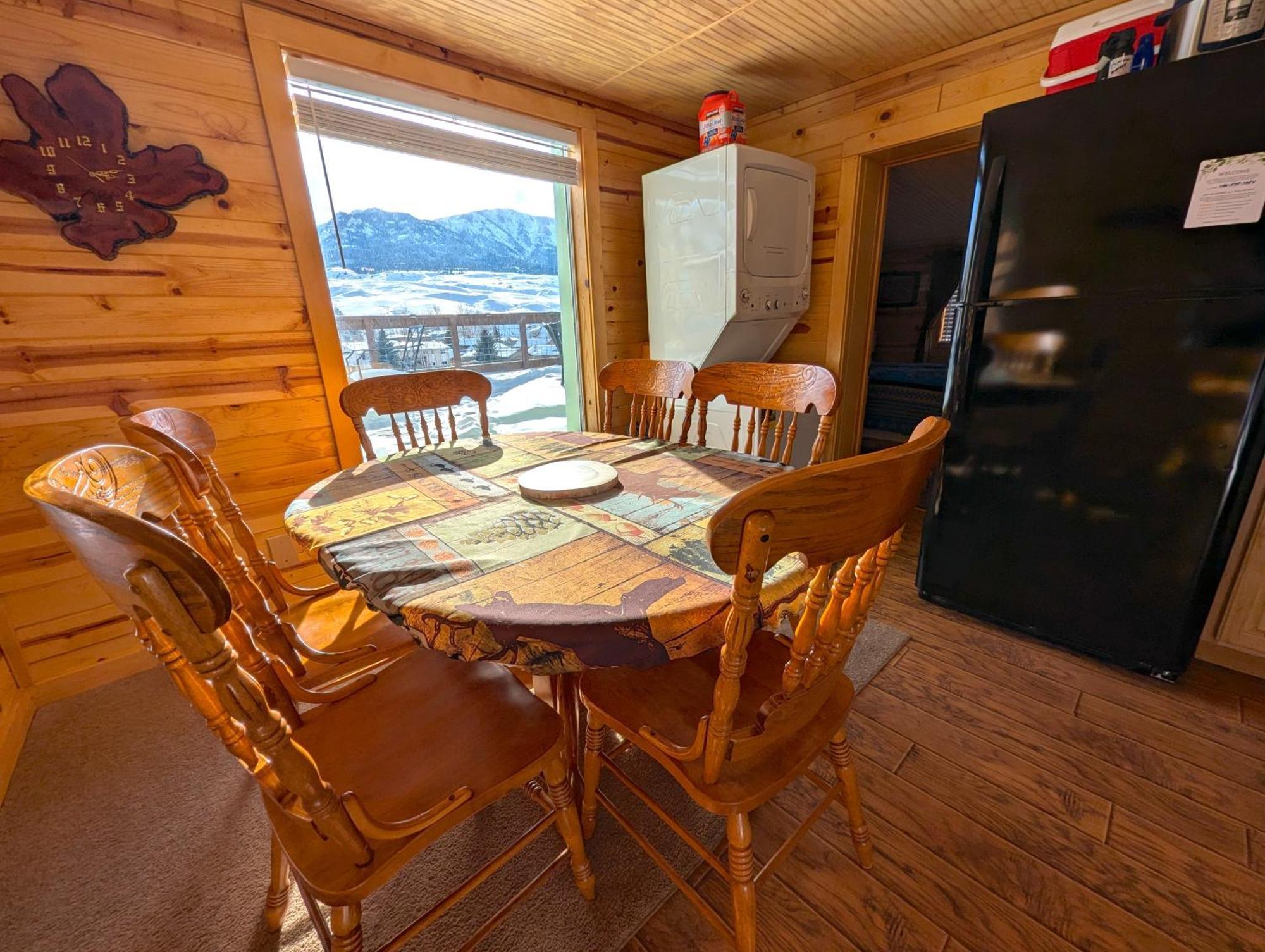Yellowstone Treasure Guesthouses On The River Gardiner Kültér fotó